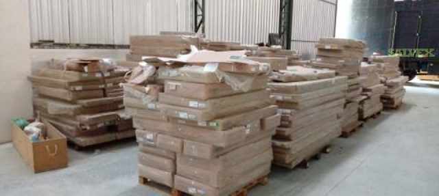 Foto 1 - Mveis de madeira 23 volumes